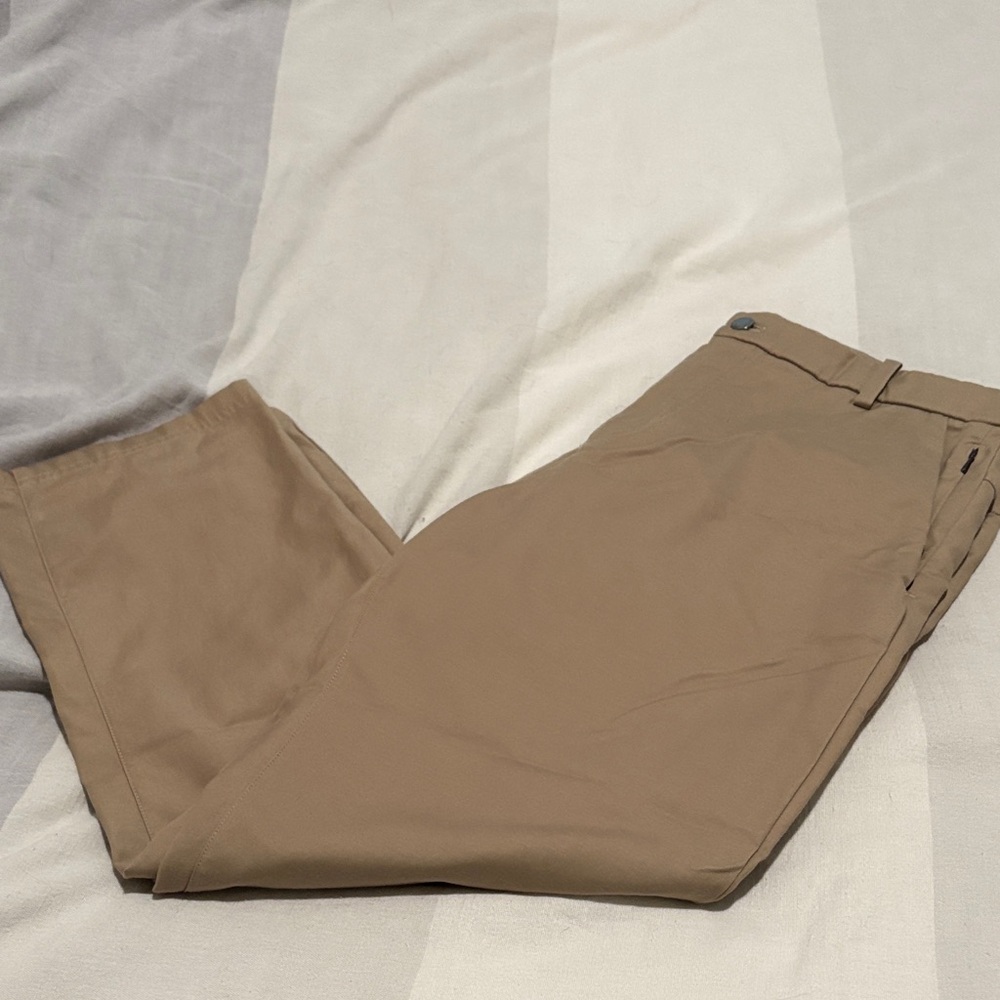 Men’s lululemon pant SZ 38